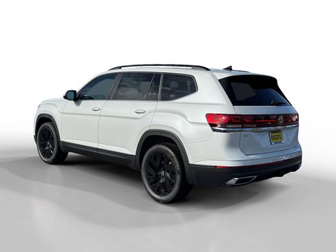 New 2026 Volkswagen Atlas SE image 3