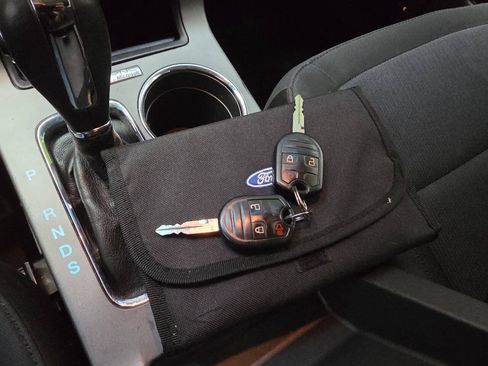 Used 2014 Ford Flex SE FWD image 23
