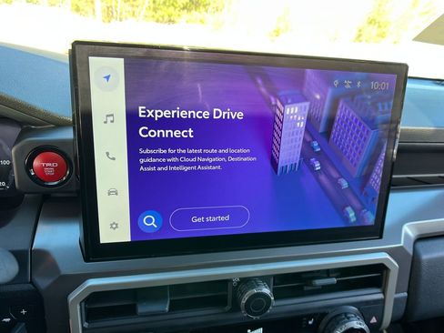 Used 2024 Toyota Tacoma TRD Sport w/ TRD Sport Premium Package image 18