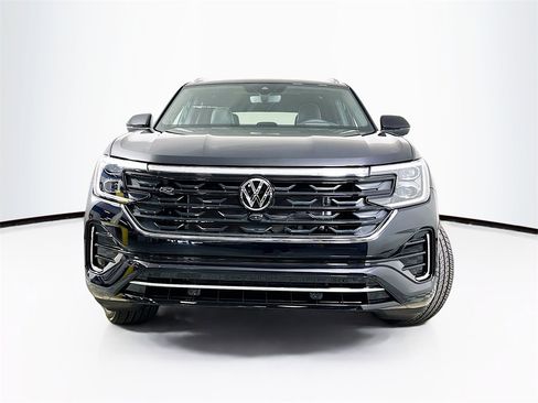 New 2026 Volkswagen Atlas Cross Sport SEL Premium R-Line image 5