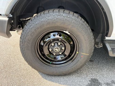 New 2026 Ford Bronco Outer Banks AWD/4WD image 17