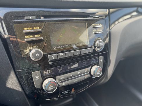 Used 2017 Nissan Rogue Sport SV FWD image 15