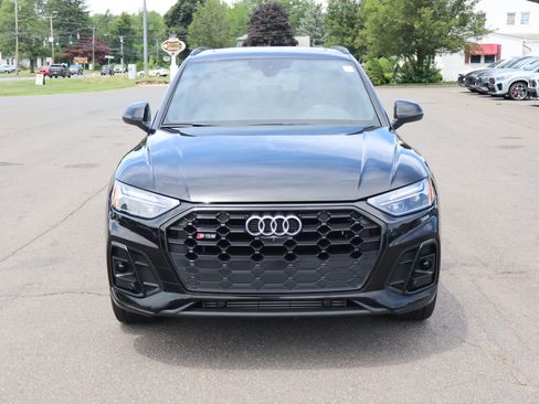 Used 2023 Audi SQ5 Premium Plus w/ Premium Plus Package AWD/4WD image 2
