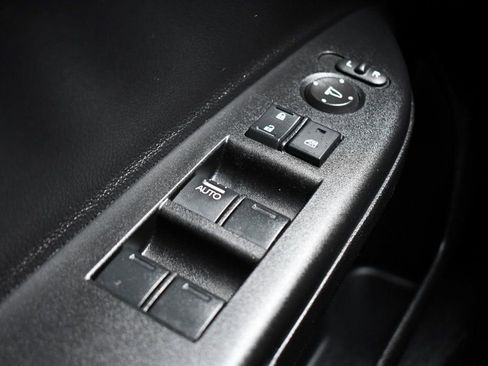 Used 2017 Honda Accord Sport image 41