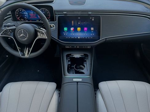 New 2025 Mercedes-Benz E 350 4MATIC Sedan image 16