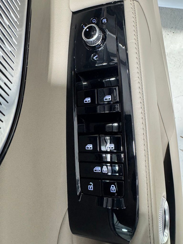 Used 2023 Maserati Grecale GT AWD/4WD image 11