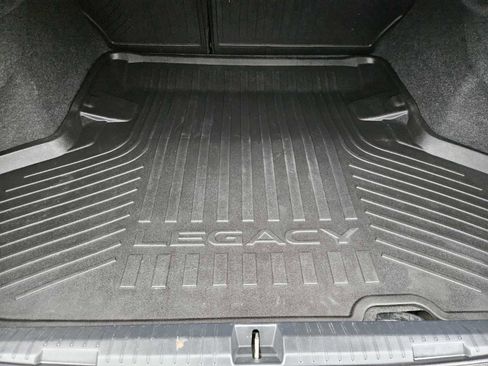 Used 2020 Subaru Legacy Premium image 31