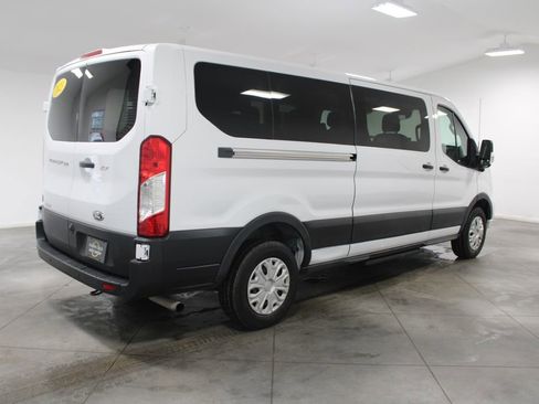 Used 2023 Ford Transit 350 XLT image 9
