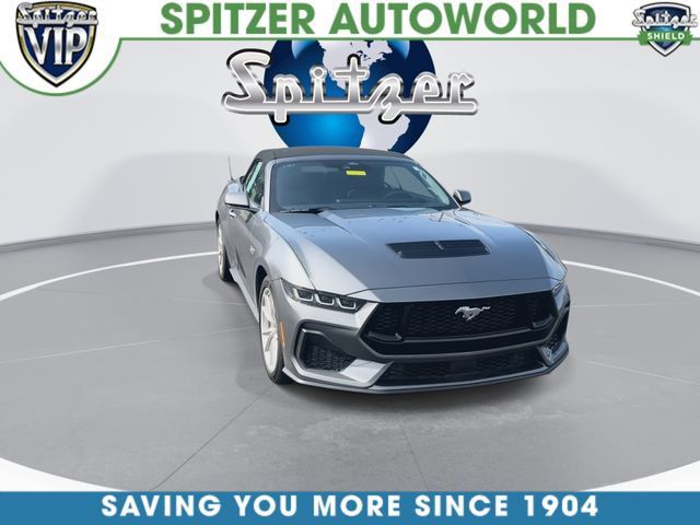 Used 2025 Ford Mustang GT Premium RWD image 3