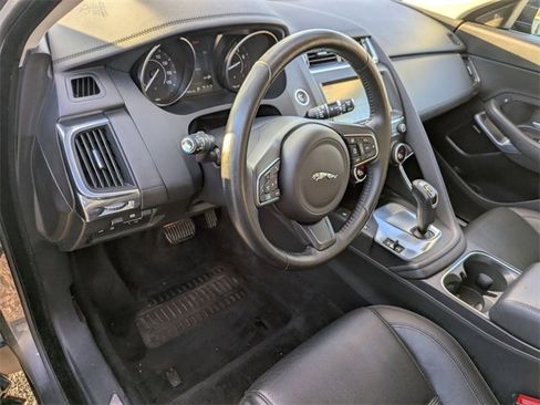 Used 2018 Jaguar E-PACE S image 7