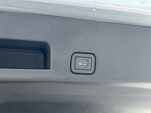 New 2026 GMC Acadia Elevation image 33