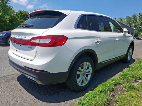 Used 2018 Lincoln MKX Premiere AWD/4WD image 6