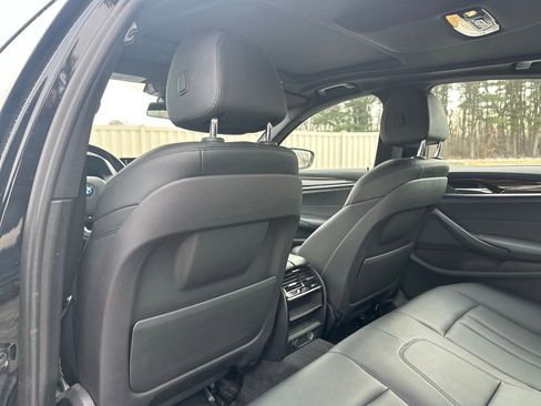 Used 2018 BMW 530e xDrive image 24