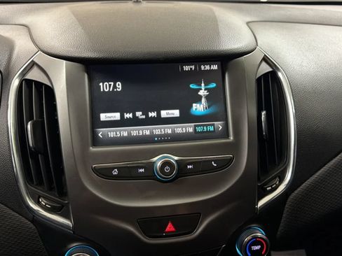 Used 2017 Chevrolet Cruze LT w/ Convenience Package FWD image 13