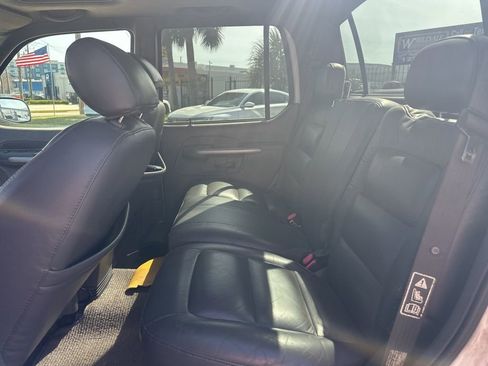 Used 2001 Ford Explorer Sport Trac 2WD image 8