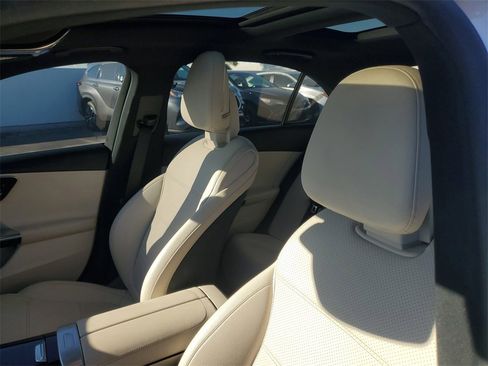 Used 2023 Mercedes-Benz C 300 Sedan image 17
