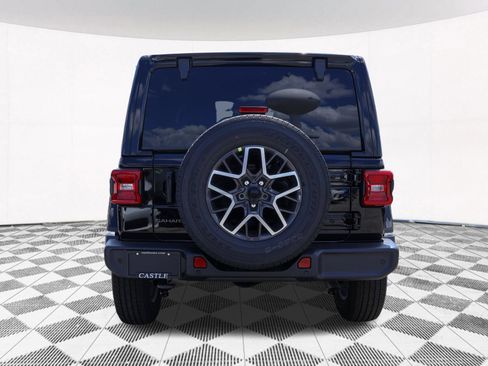 New 2026 Jeep Wrangler Unlimited Sahara AWD/4WD image 13