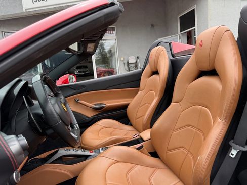 Used 2018 Ferrari 488 Spider RWD image 19