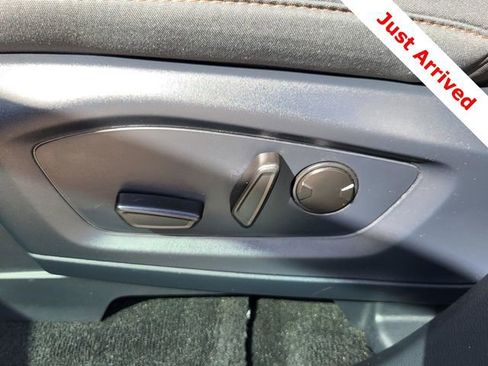 Used 2025 Ford Explorer Active image 12