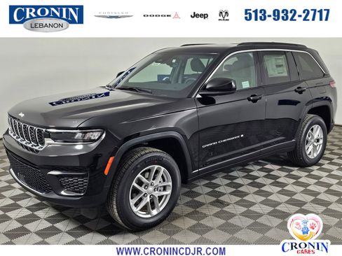 New 2026 Jeep Grand Cherokee Laredo AWD/4WD image 1