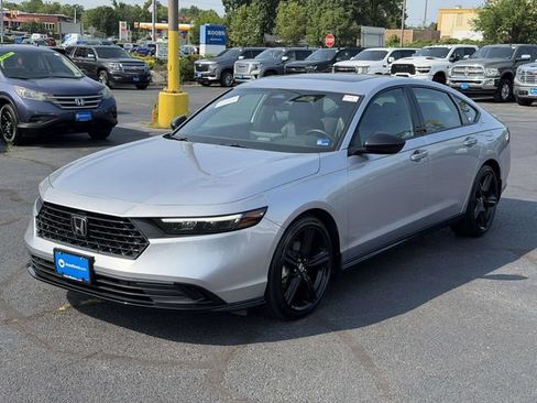Certified 2025 Honda Accord Sport image 4