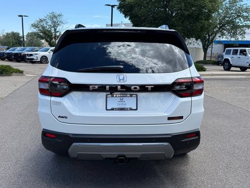 Certified 2026 Honda Pilot TrailSport image 5