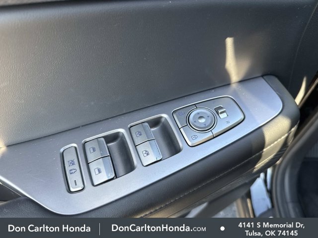 Used 2025 Hyundai Palisade Limited AWD/4WD image 11