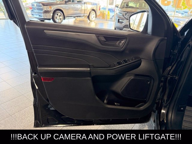 Used 2025 Ford Escape Active AWD/4WD image 21