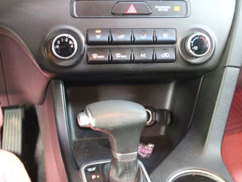 Used 2018 Kia Sportage LX AWD/4WD image 19