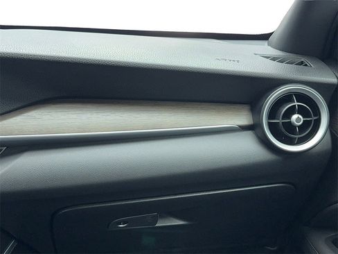 Used 2022 Alfa Romeo Stelvio Ti w/ Active Assist Plus Package image 19