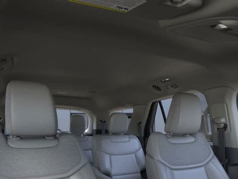 Used 2026 Ford Explorer Active w/ Active Comfort Package RWD image 22