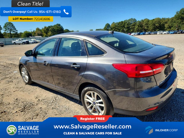 Used 2015 Ford Focus SE FWD image 3
