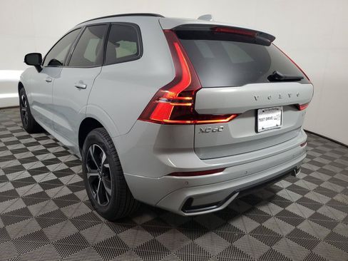 Certified 2026 Volvo XC60 B5 Core AWD/4WD image 4