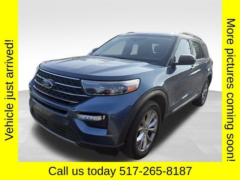Used 2020 Ford Explorer XLT w/ Equipment Group 202A AWD/4WD image 2