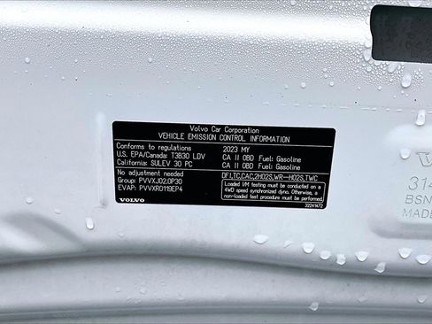 Used 2023 Volvo S60 T8 Plus w/ Climate Package image 31