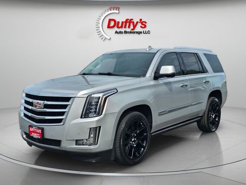 Used 2016 Cadillac Escalade Premium AWD/4WD image 13