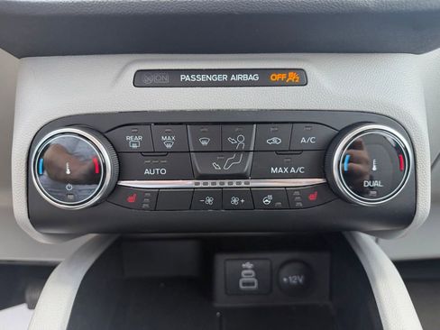 Used 2024 Ford Escape Active AWD/4WD image 30