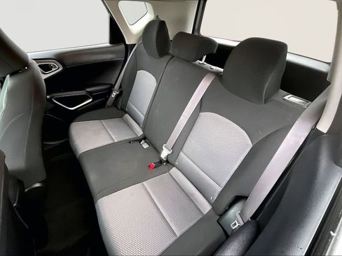 Used 2021 Kia Soul LX image 24