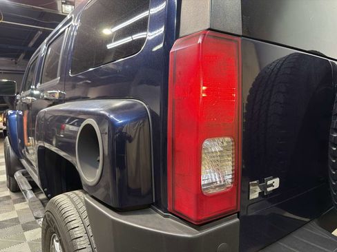 Used 2007 HUMMER H3 image 8