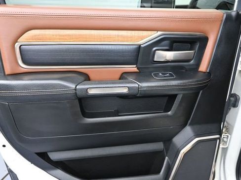 Used 2019 RAM 2500 Limited AWD/4WD image 34