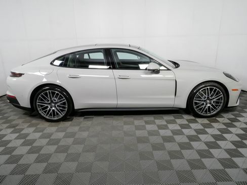 New 2026 Porsche Panamera RWD image 29