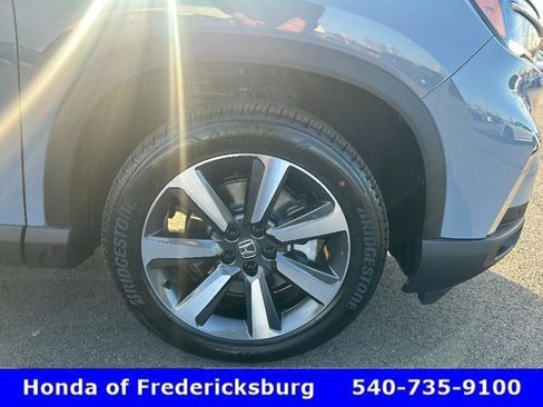 Certified 2025 Honda Pilot Elite image 40