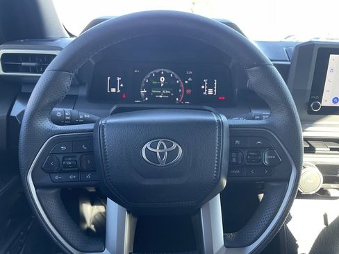 Used 2025 Toyota 4Runner SR5 image 14