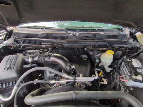 Used 2018 RAM 1500 Express w/ Black Ram 1500 Express Group image 11