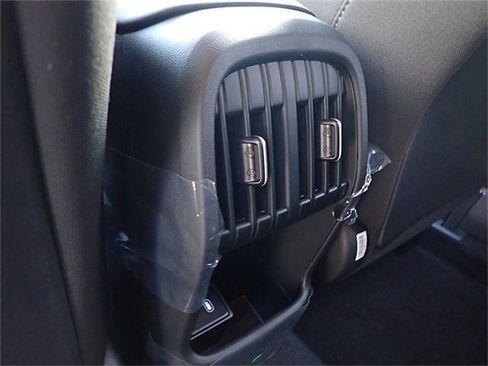 Used 2025 Hyundai Kona SEL image 14