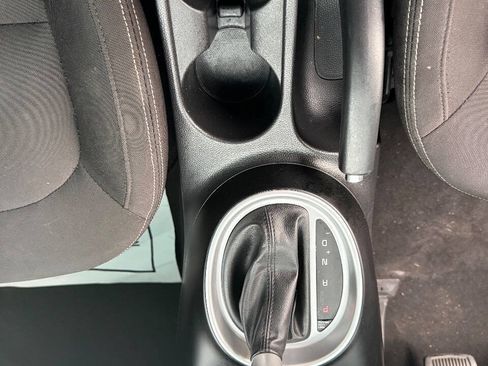 Used 2016 Kia Soul FWD image 16