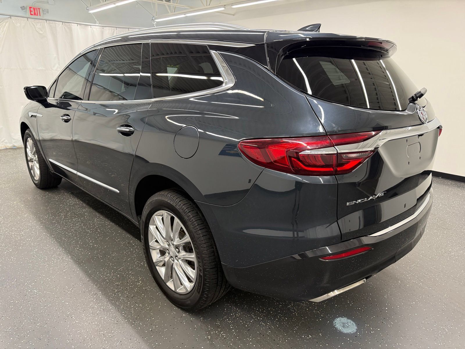 Used 2021 Buick Enclave Essence w/ Trailering Package, 5000 lbs. FWD image 3