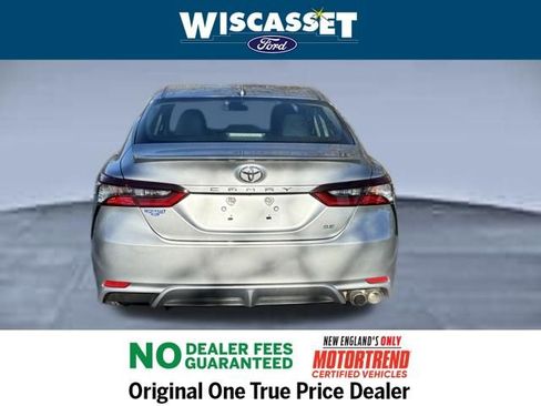 Used 2024 Toyota Camry SE image 25