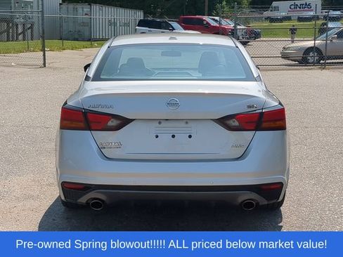 Used 2020 Nissan Altima 2.5 SR w/ Premium Package AWD/4WD image 12