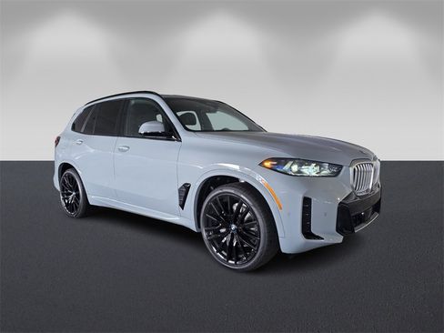 New 2026 BMW X5 sDrive40i image 1